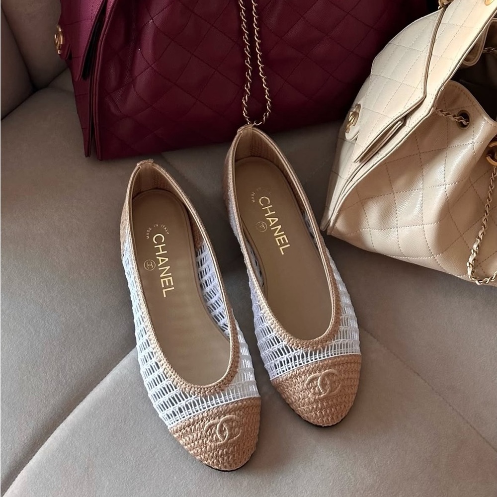 Chanel 25P Raffia White & Beige Flats | BNIB | Size 36, 36.5, 38.5